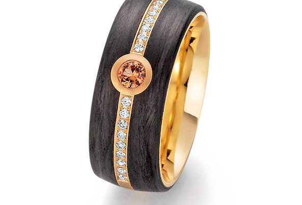 Schwarzgoldener Ring mit Stein